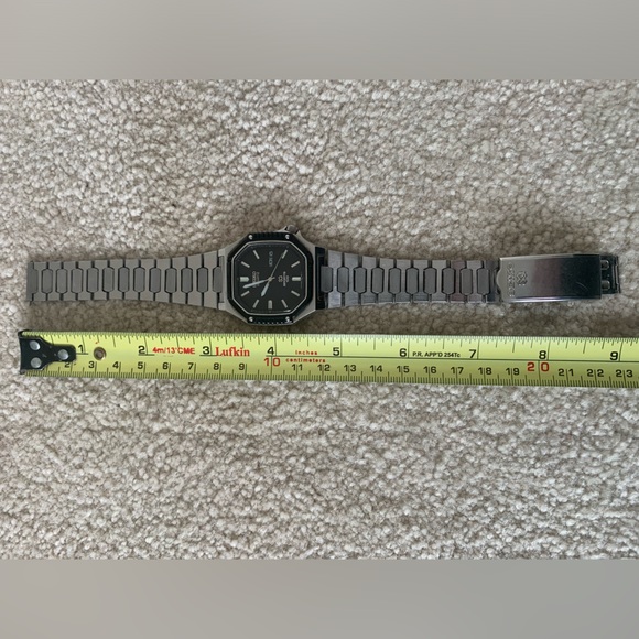 Rare Seiko vintage sports 100 royal oak style quartz men’s watch - Picture 9 of 9